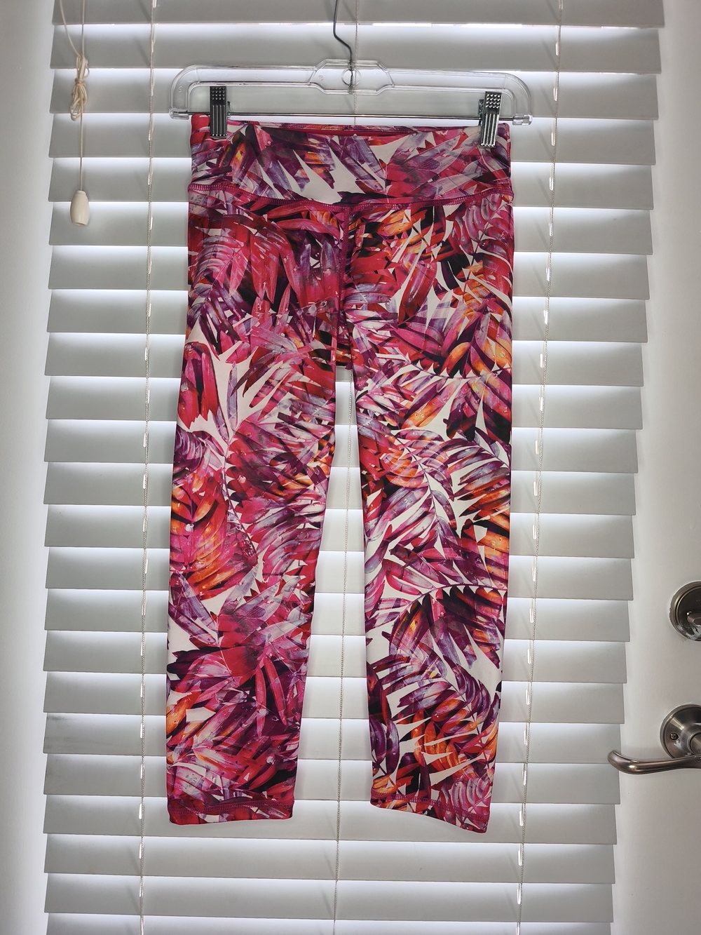 prAna Roxanne Women's Kaleidoscope Printed Leggings Size XS Capri Yoga Workout